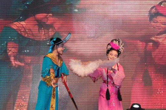 各界商会名流 齐赞世茂股份